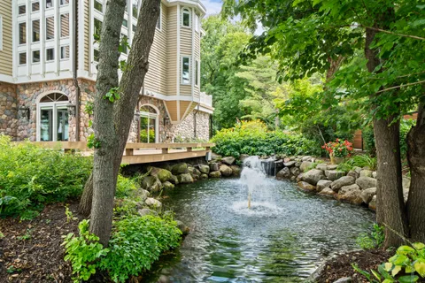 $10,995,000 | W2908 Walcowis Drive, Linn, WI 53147