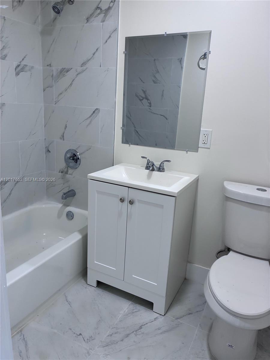 433 Southwest 6th Street, Unit 15 Miami, FL 33130 - Photo 3 of 4