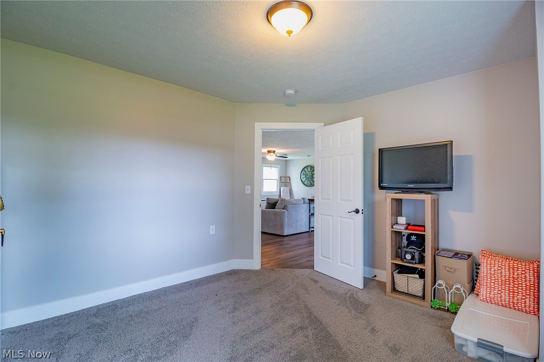 48270 Middle Ridge Road Amherst, OH 44001 - Photo 25 of 28