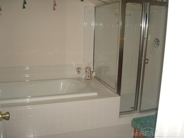 3627 Joshua Drive Rochester Hills, MI 48307 - Photo 15 of 28