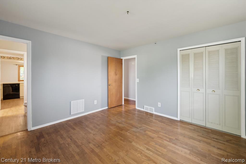 4460 Torrey Road Flint, MI 48507 - Photo 20 of 42