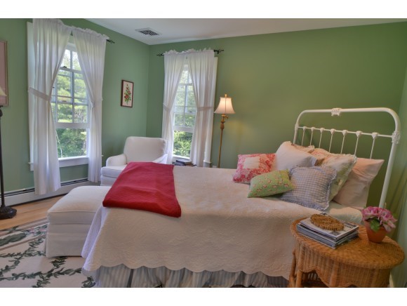 34 Bunker Road New London, NH 03257 - Photo 17 of 23