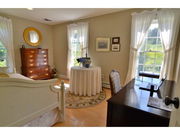 34 Bunker Road New London, NH 03257 - Photo 18 of 23