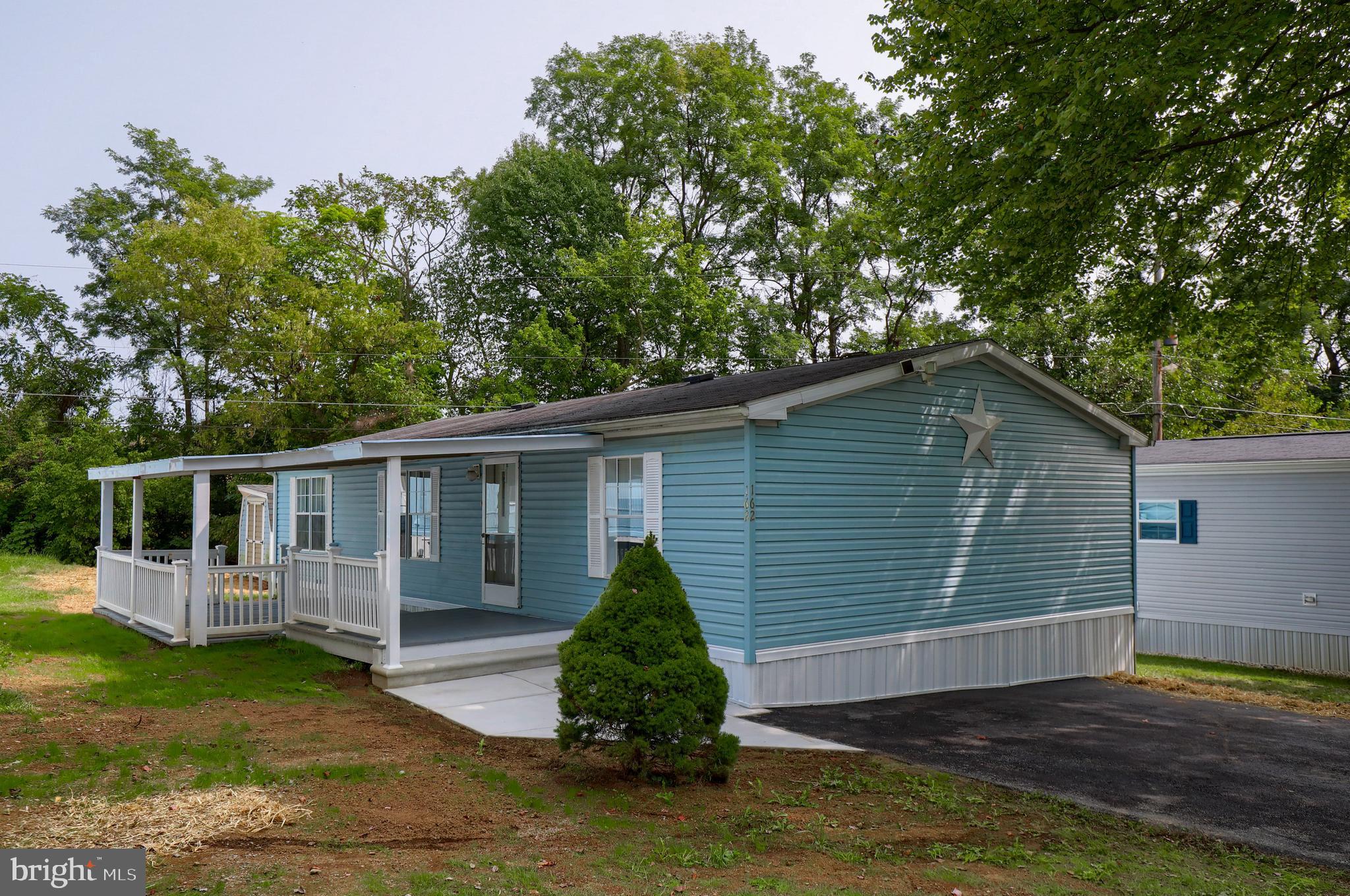 162 Weidler Lane Lititz, PA 17543 - Photo 2 of 29 Gallery Image 2