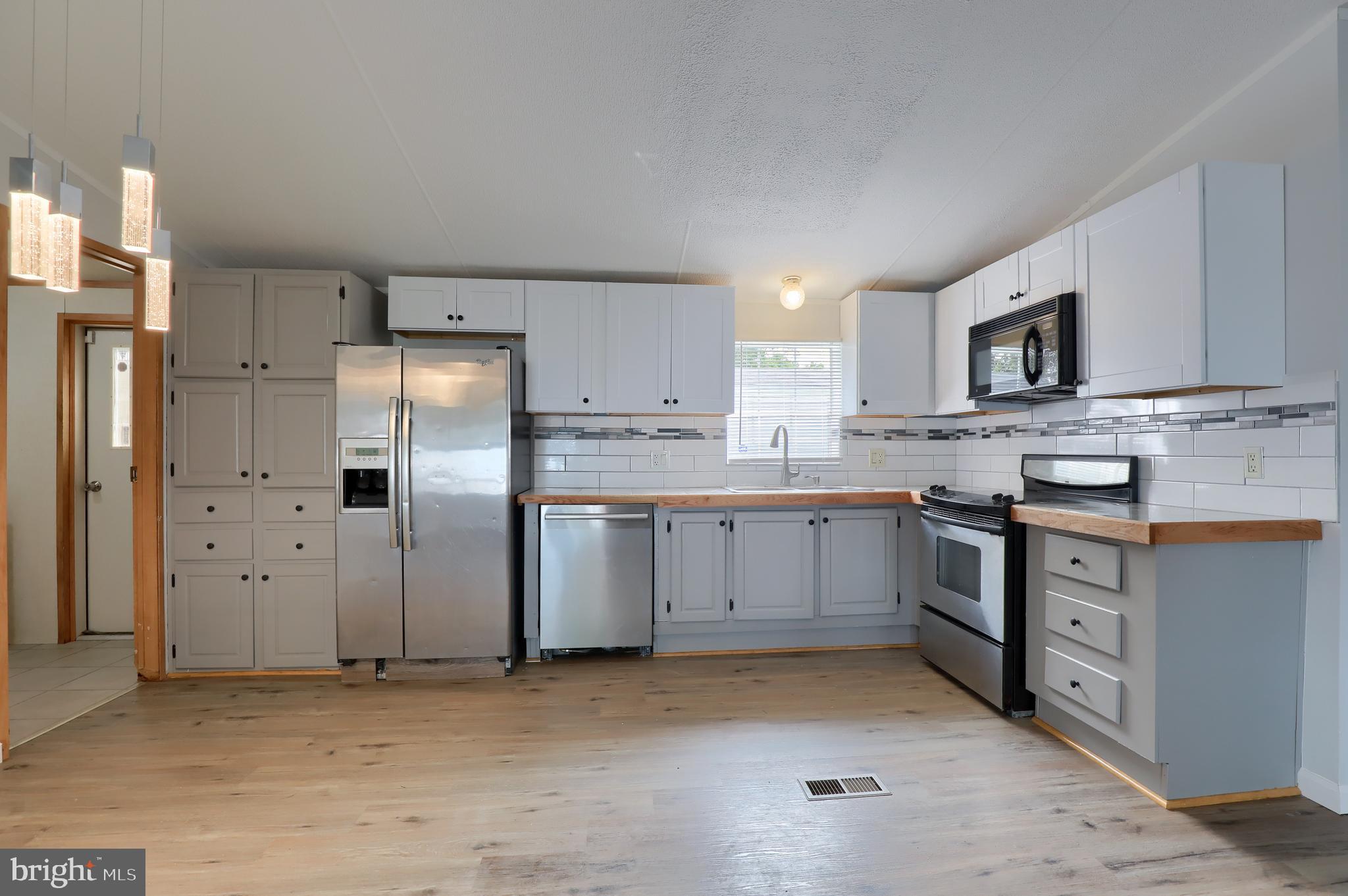 162 Weidler Lane Lititz, PA 17543 - Photo 11 of 29 Gallery Image 11