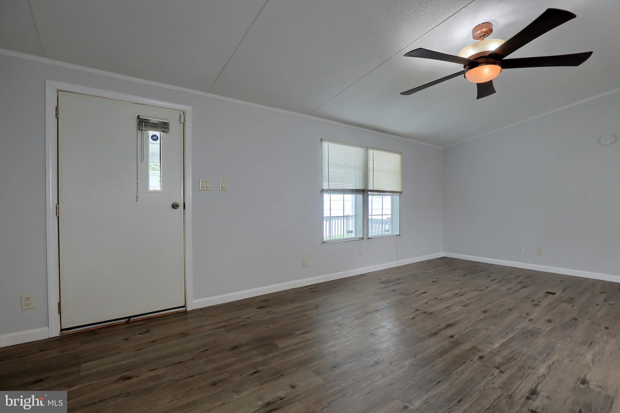 162 Weidler Lane Lititz, PA 17543 - Photo 6 of 29 Gallery Image 6