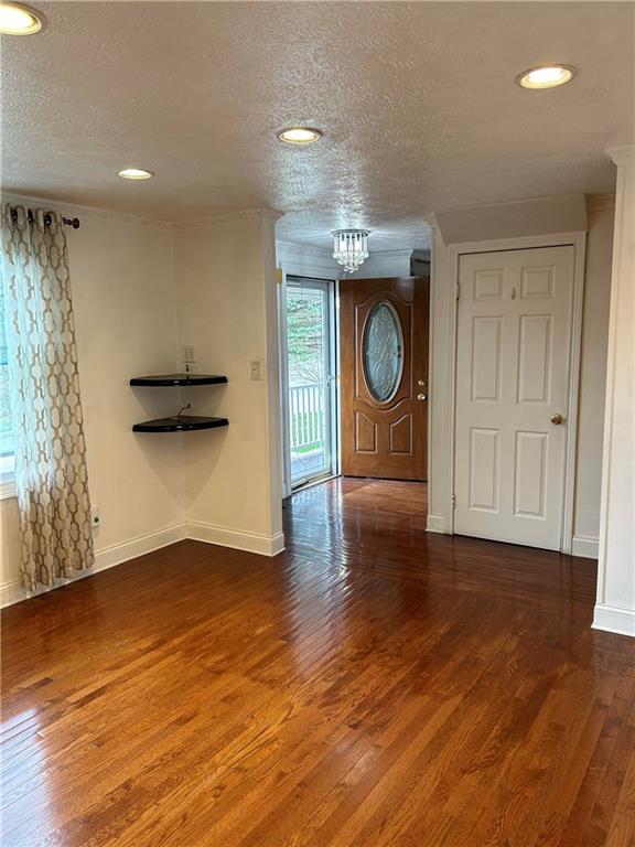 4030 Swallow Hill Road Pittsburgh, PA 15220 - Photo 3 of 24 Gallery Image 3