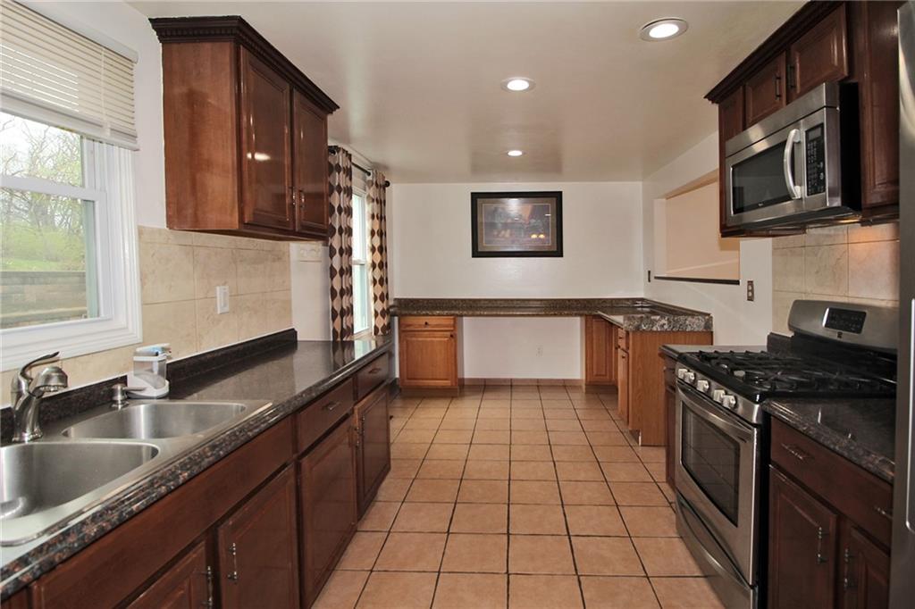 4030 Swallow Hill Road Pittsburgh, PA 15220 - Photo 7 of 24 Gallery Image 7