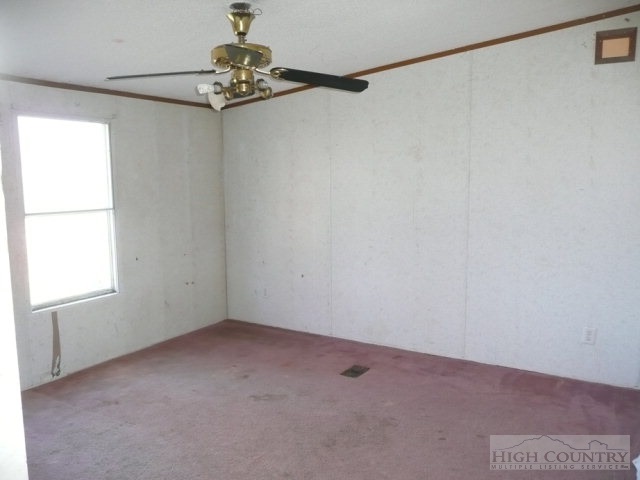 1527 Hudler Town Road Crumpler, NC 28617 - Photo 7 of 10 Gallery Image 7