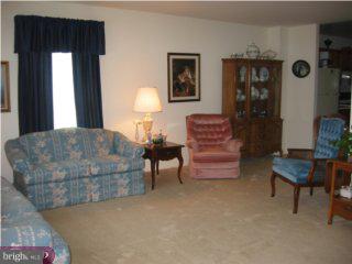 27 Ruth Road Brookhaven, PA 19015 - Photo 2 of 6 Gallery Image 2