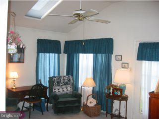 27 Ruth Road Brookhaven, PA 19015 - Photo 5 of 6 Gallery Image 5