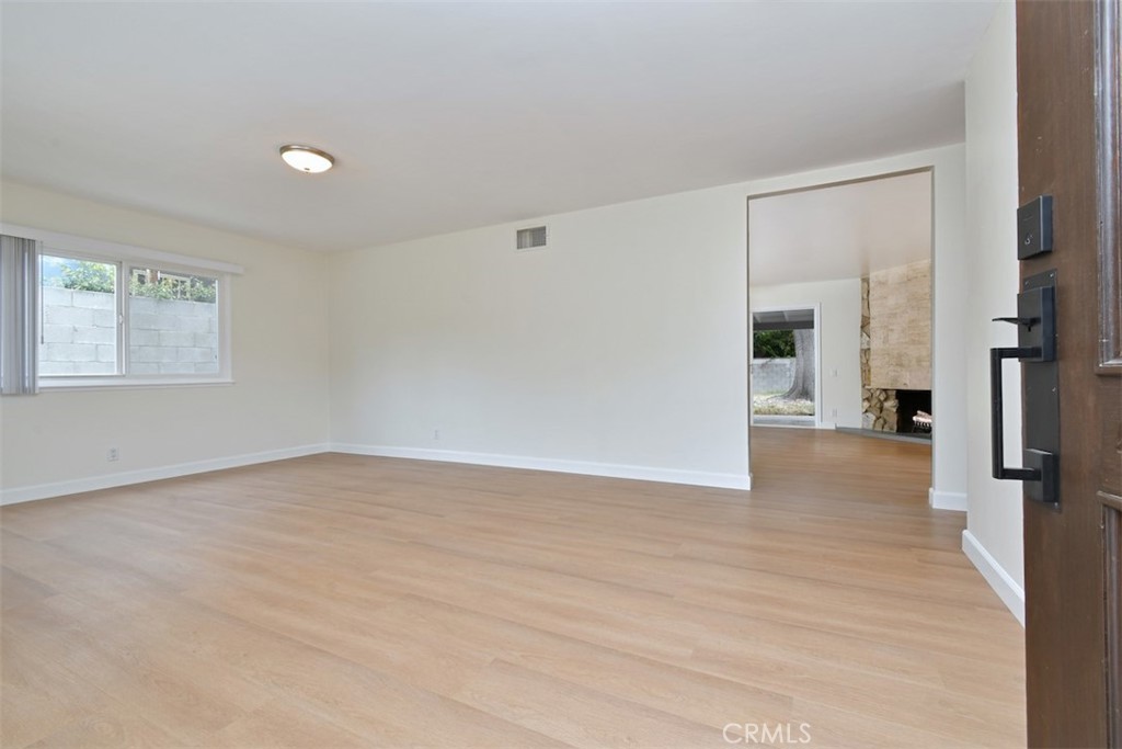 7006 Helmsdale Road West Hills, CA 91307 - Photo 7 of 41