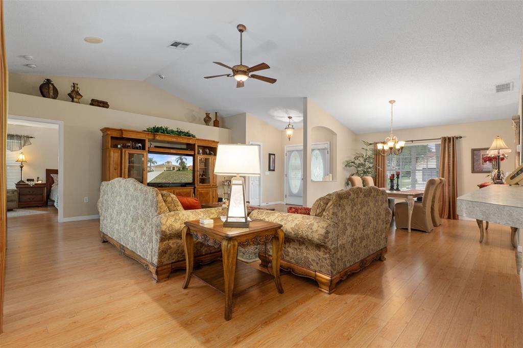 2427 Anchor Avenue Spring Hill, FL 34608 - Photo 10 of 43
