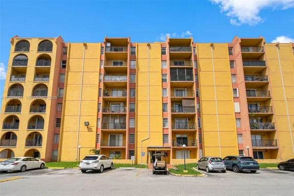 $2,300 | 4801 Northwest 7th Street, Unit 40716, Miami, FL 33126