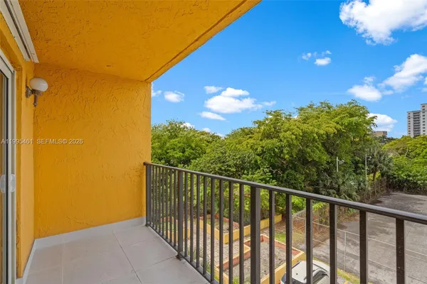 $2,300 | 4801 Northwest 7th Street, Unit 40716, Miami, FL 33126