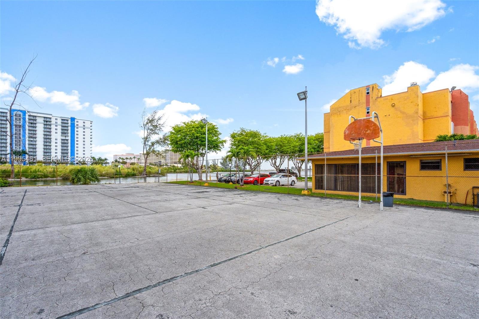 4801 Northwest 7th Street, Unit 40716 Miami, FL 33126 - Photo 25 of 26 a view of a basketball court