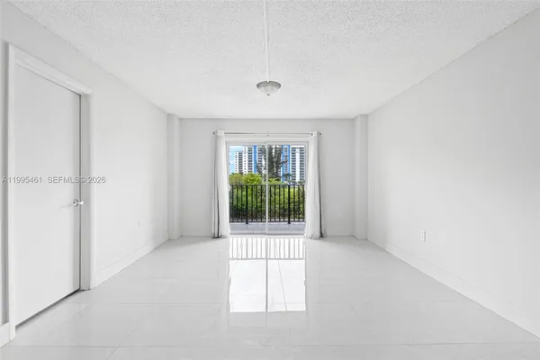 $2,300 | 4801 Northwest 7th Street, Unit 40716, Miami, FL 33126
