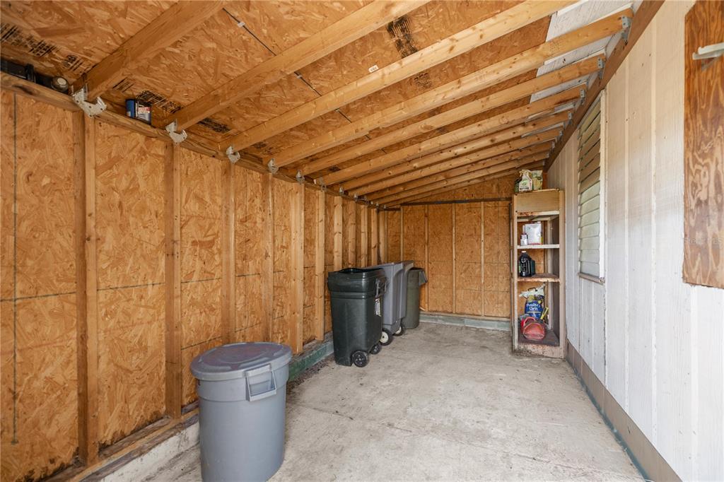 6391 Southeast 186 Terrace Morriston, FL 32668 - Photo 43 of 53 a view of empty room with furniture