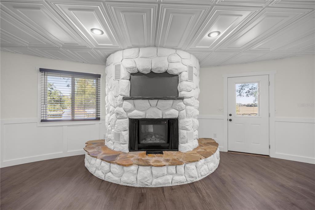 6391 Southeast 186 Terrace Morriston, FL 32668 - Photo 10 of 53