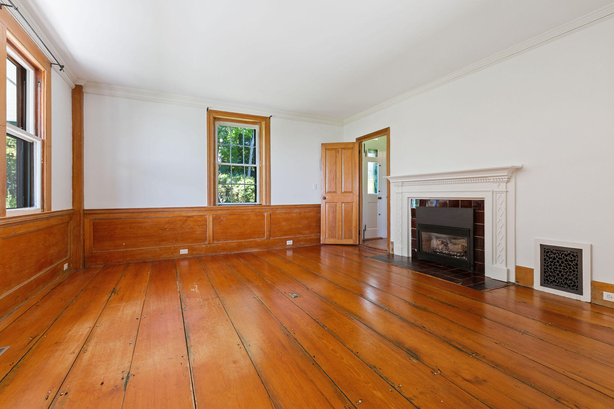 49 Putnam Avenue Cotuit, MA 02635 - Photo 35 of 97 Parlor