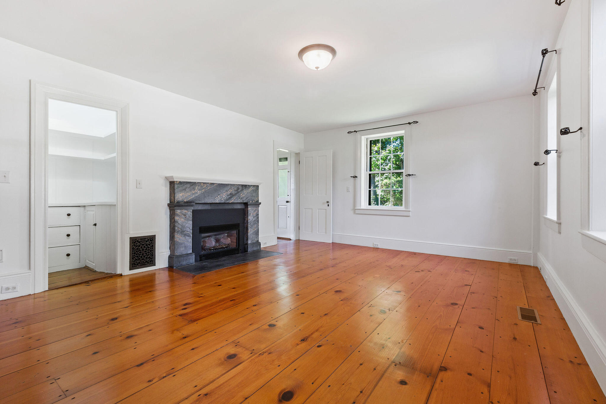 49 Putnam Avenue Cotuit, MA 02635 - Photo 44 of 97 First Floor Bedroom