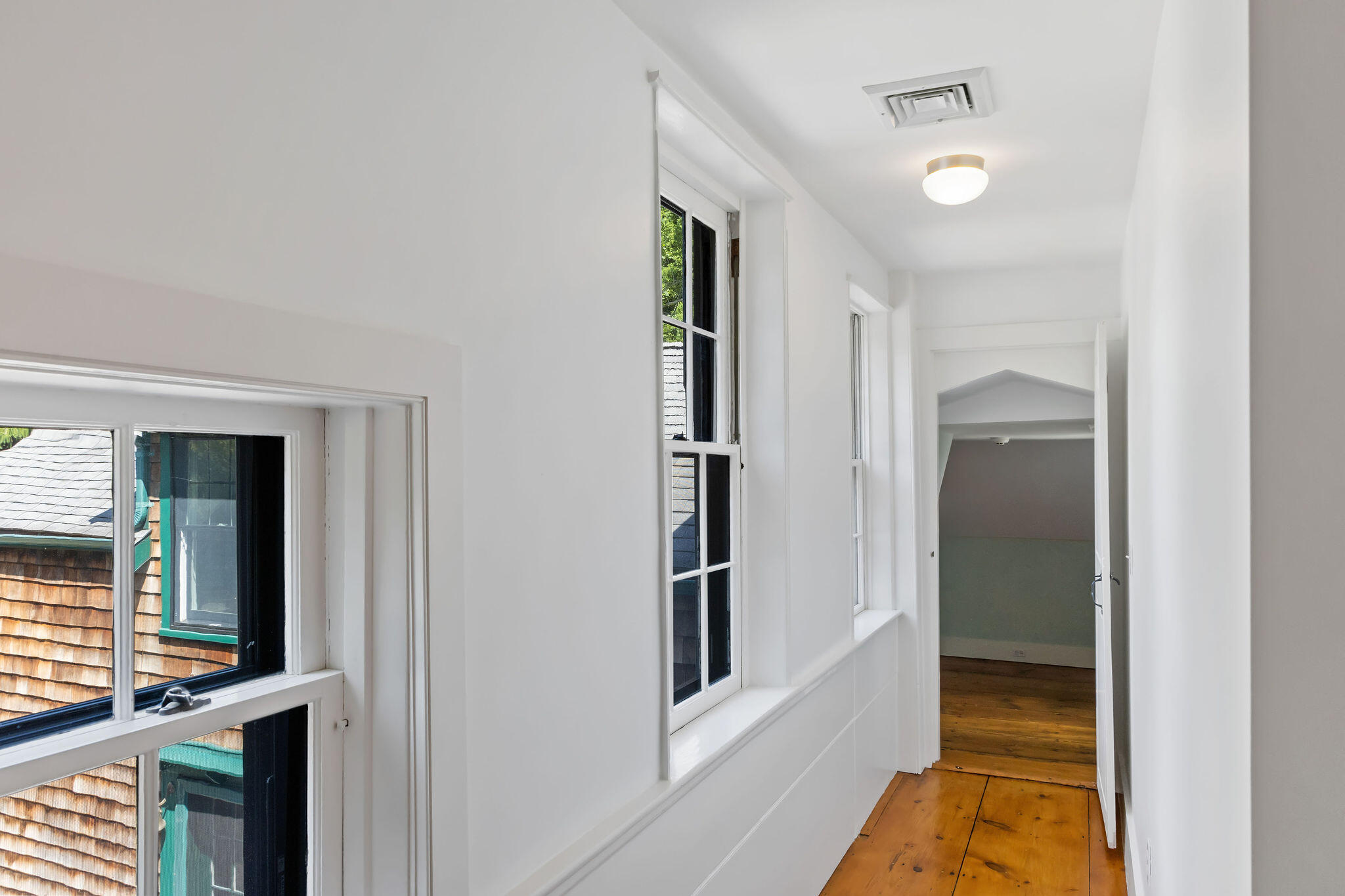 49 Putnam Avenue Cotuit, MA 02635 - Photo 71 of 97 Upstairs Hall