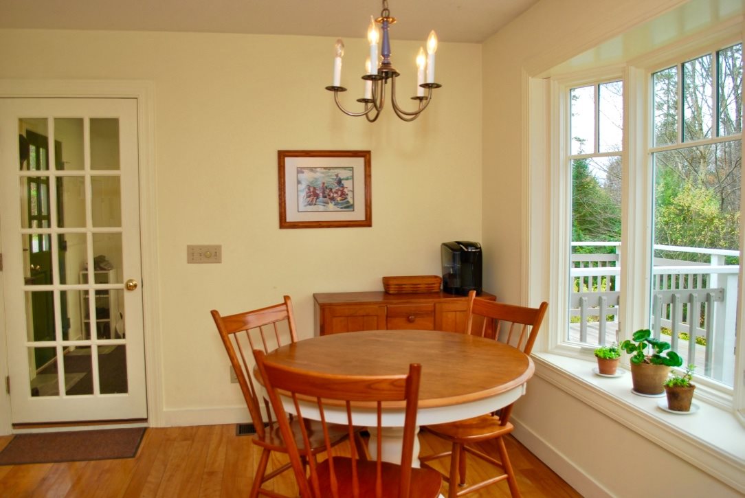 84 Spring Road, Unit 9 Stowe, VT 05672 - Photo 3 of 31 Gallery Image 3