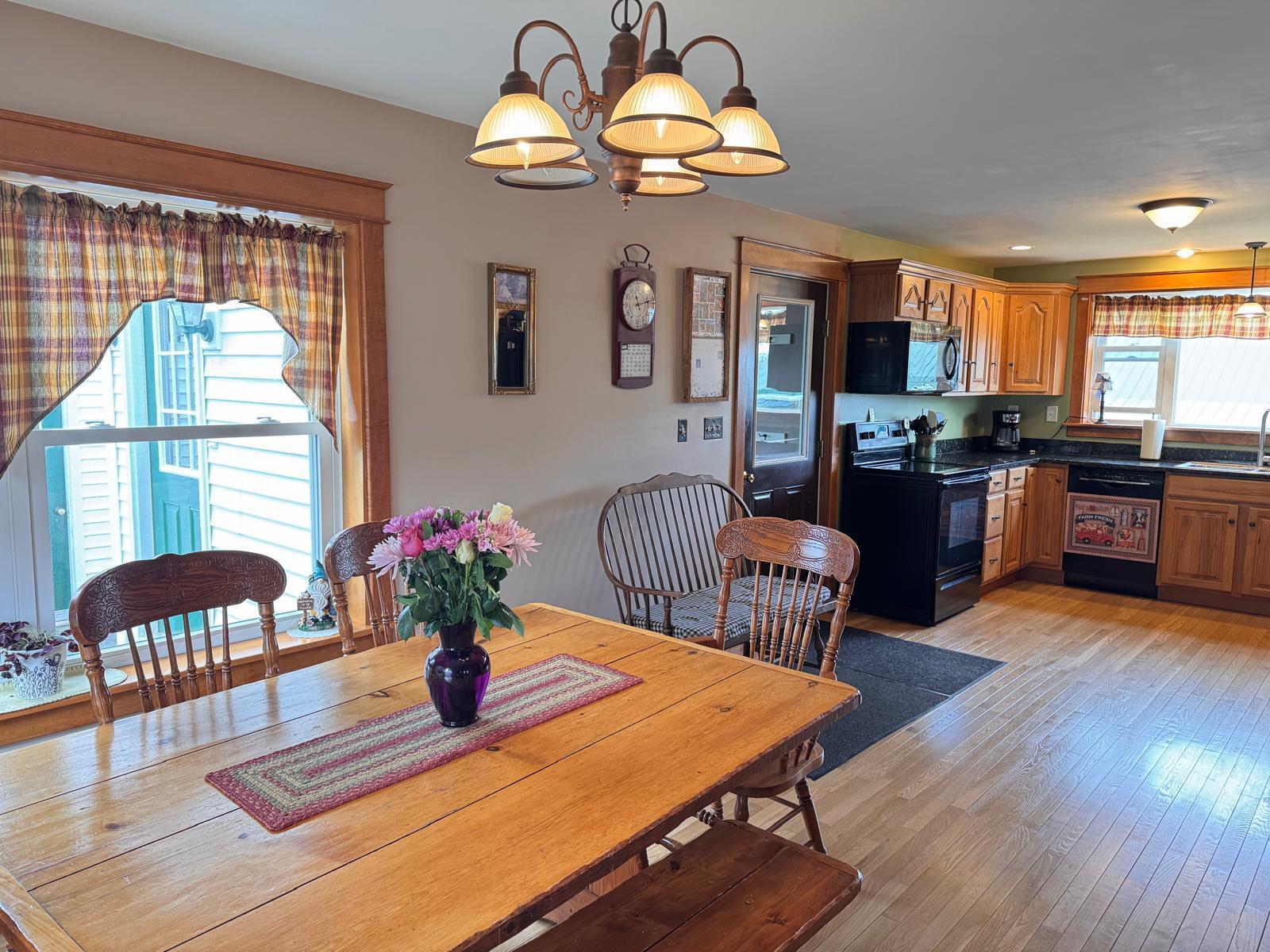27 Military Road Blaine, ME 04734 - Photo 15 of 38 Dining Area