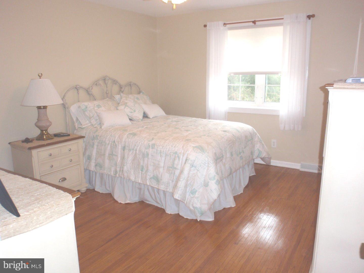 106 Arbor Road Cinnaminson, NJ 08077 - Photo 11 of 19 Gallery Image 11