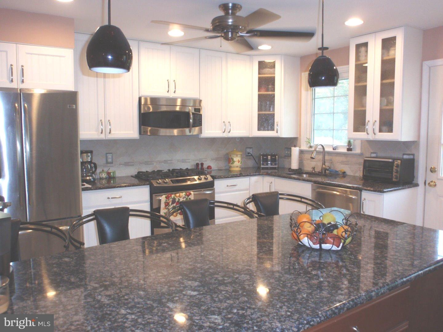 106 Arbor Road Cinnaminson, NJ 08077 - Photo 4 of 19 Gallery Image 4