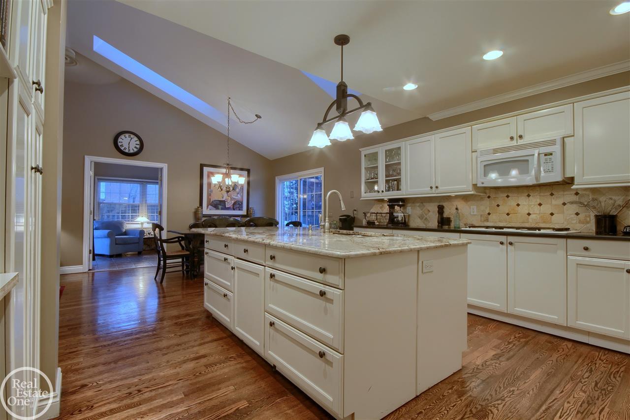 798 Pemberton Road Grosse Pointe, MI 48230 - Photo 11 of 47 Kitchen