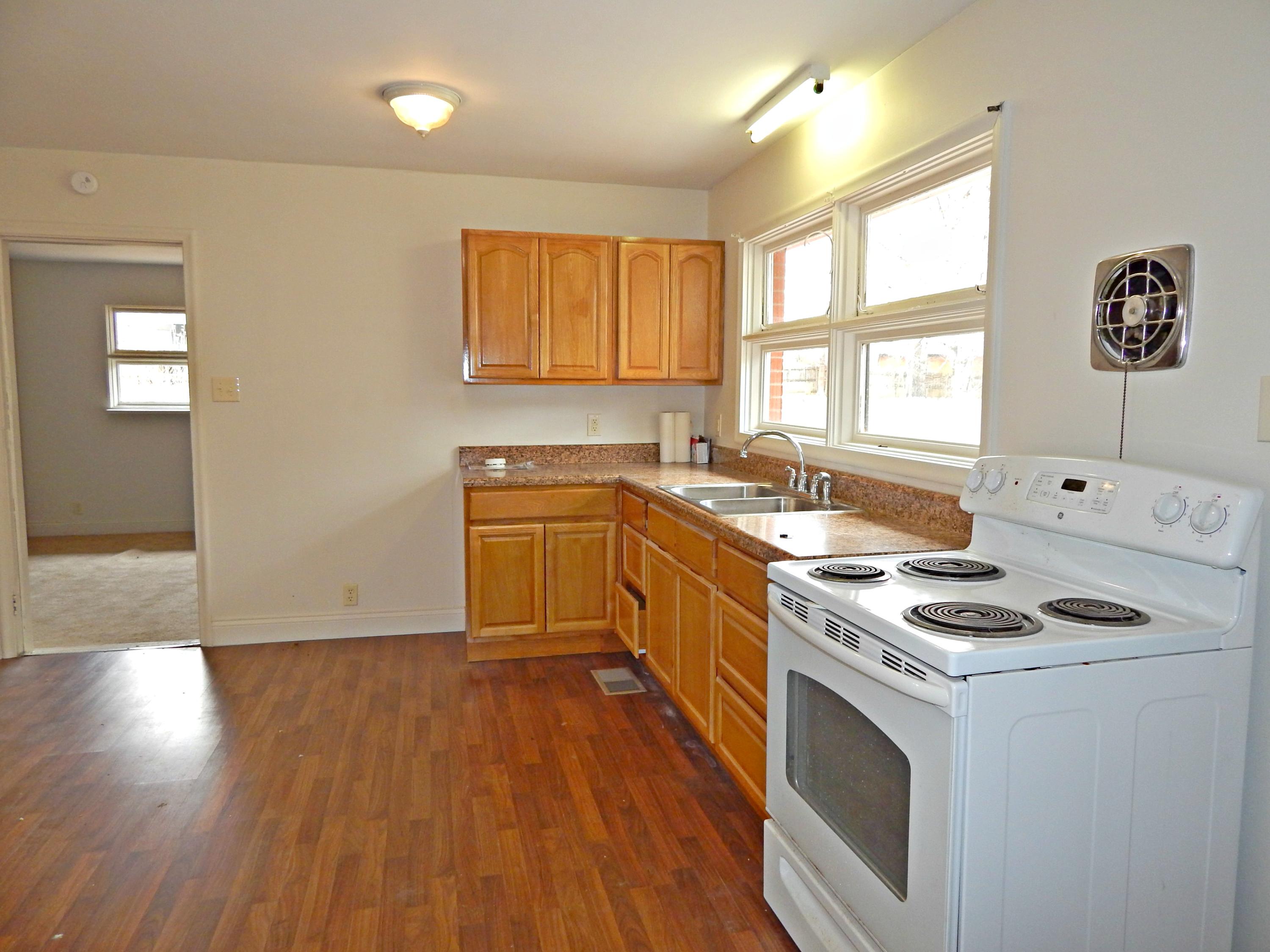 3118 Walnoaks Road Knoxville, TN 37921 - Photo 3 of 22 17