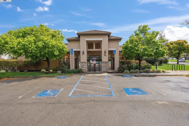 $2,069,000 | 5089 Winterbrook Avenue, Dublin, CA 94568