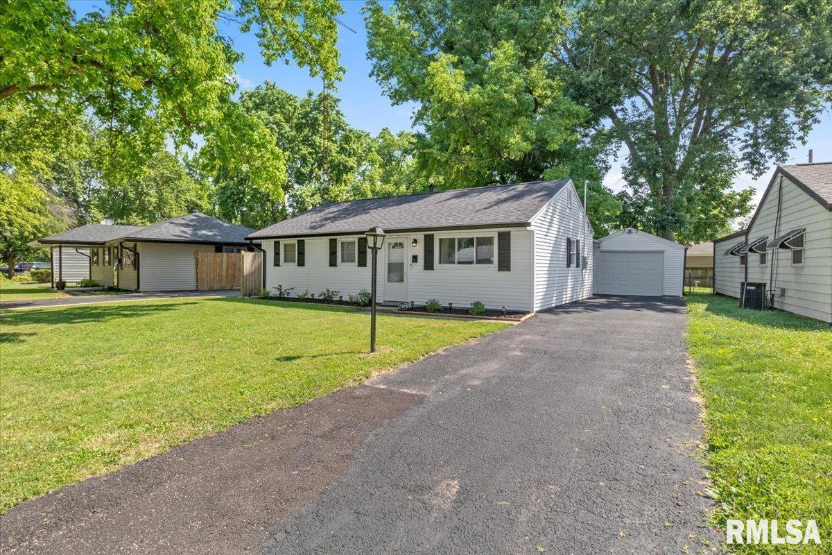3320 Buckner Street Springfield, IL 62703 - Photo 4 of 27