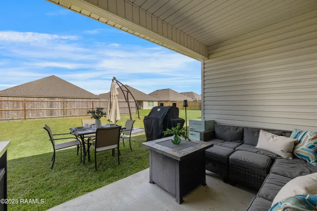 $282,500 | 242 Cane Run Court, Duson, LA 70529