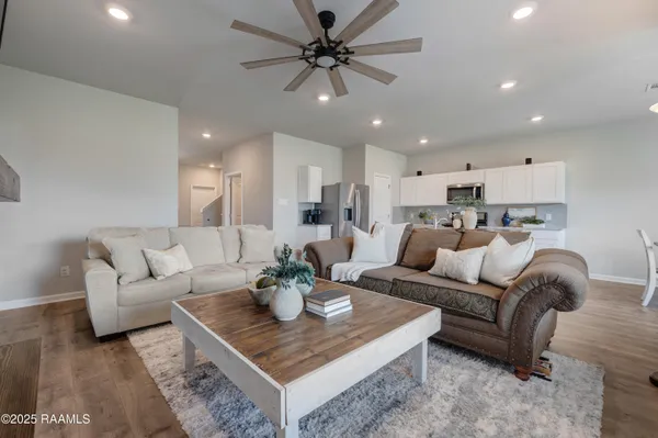 $274,500 | 242 Cane Run Court, Duson, LA 70529