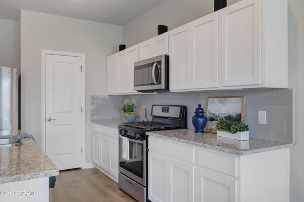 $274,500 | 242 Cane Run Court, Duson, LA 70529