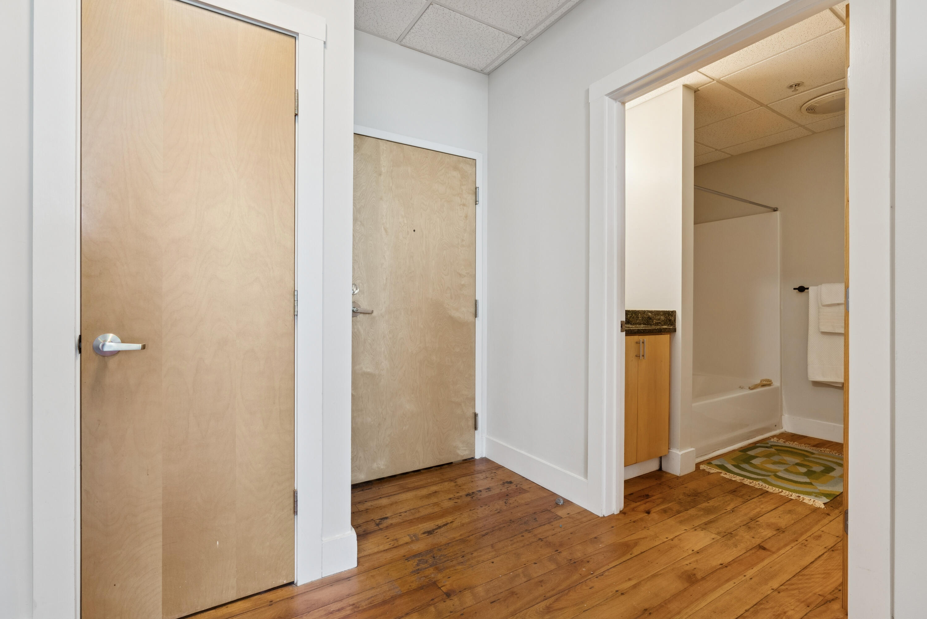 2 Main Street, Unit 18420 Biddeford, ME 04005 - Photo 8 of 50 2 bedroom+den unit - 18-420