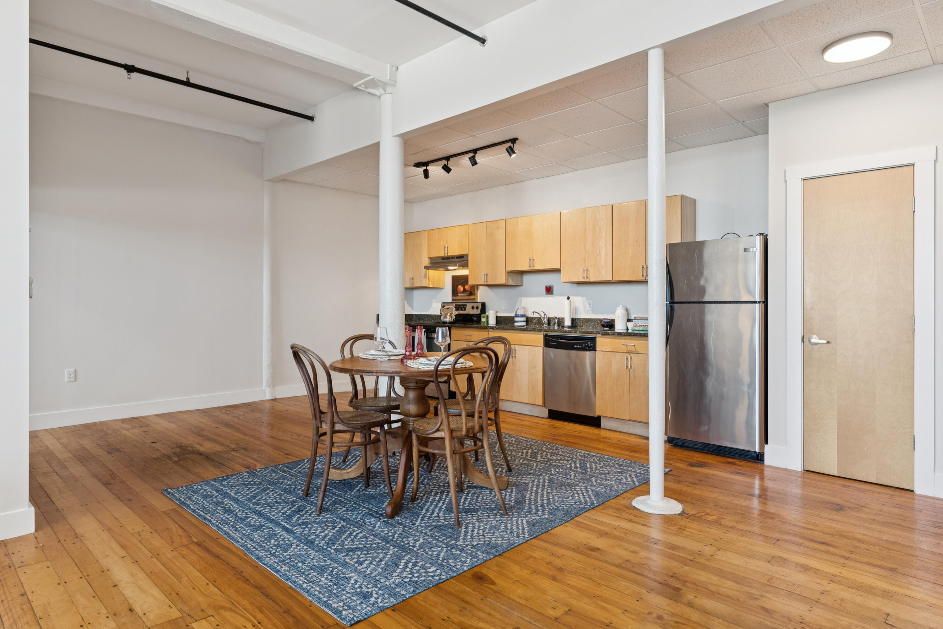 2 Main Street, Unit 18420 Biddeford, ME 04005 - Photo 10 of 50 2 bedroom+den unit - 18-420