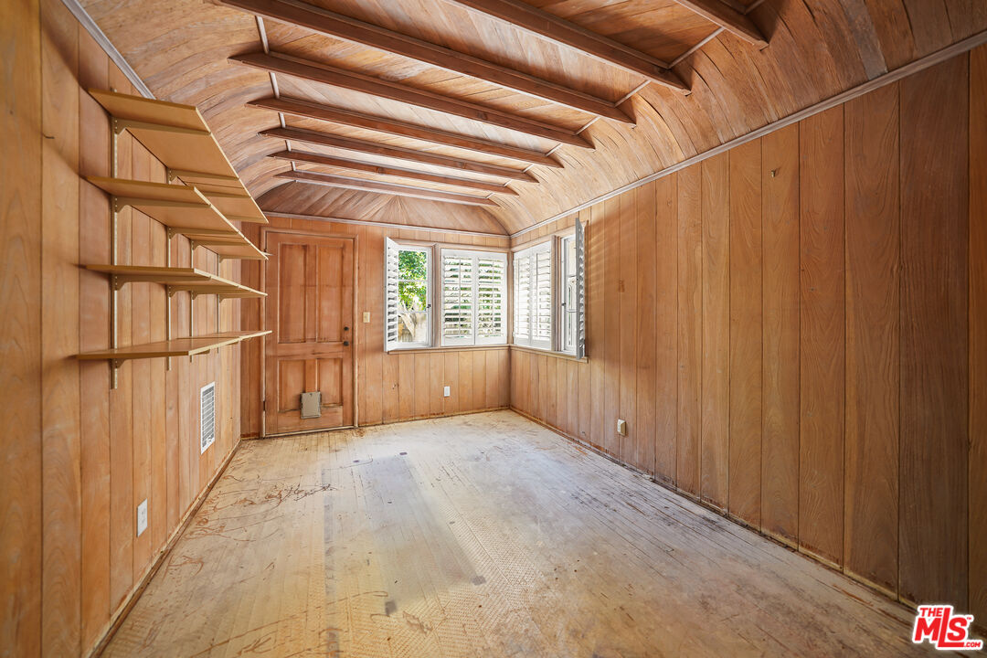 455 El Bosque Laguna Beach, CA 92651 - Photo 23 of 57 a view of entryway with wooden floor