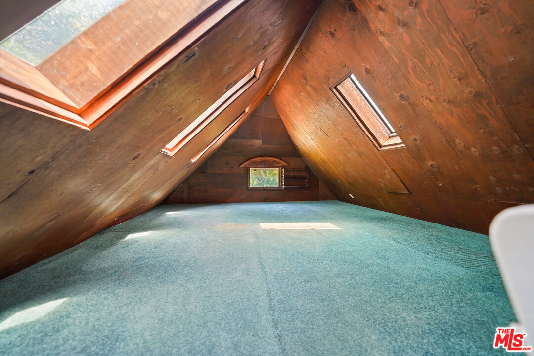 455 El Bosque Laguna Beach, CA 92651 - Photo 27 of 57 a view of back yard of a building