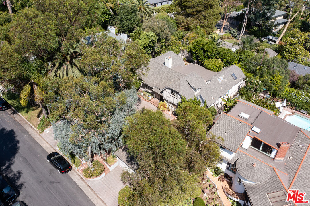 455 El Bosque Laguna Beach, CA 92651 - Photo 45 of 57 an aerial view of residential houses with outdoor space