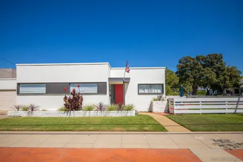 $3,095,000 | 625 10th Street, Coronado, CA 92118