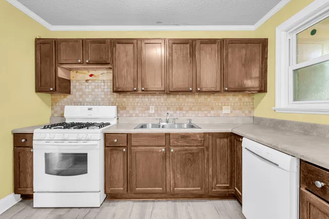 $275,000 | 5830 Beverly Drive, Hanahan, SC 29410