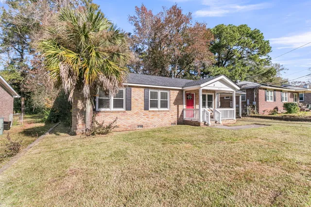 $275,000 | 5830 Beverly Drive, Hanahan, SC 29410