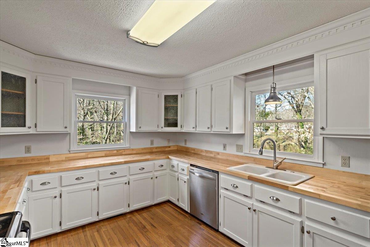 104 Ridgewood Street Easley, SC 29642 - Photo 10 of 25 Gallery Image 10