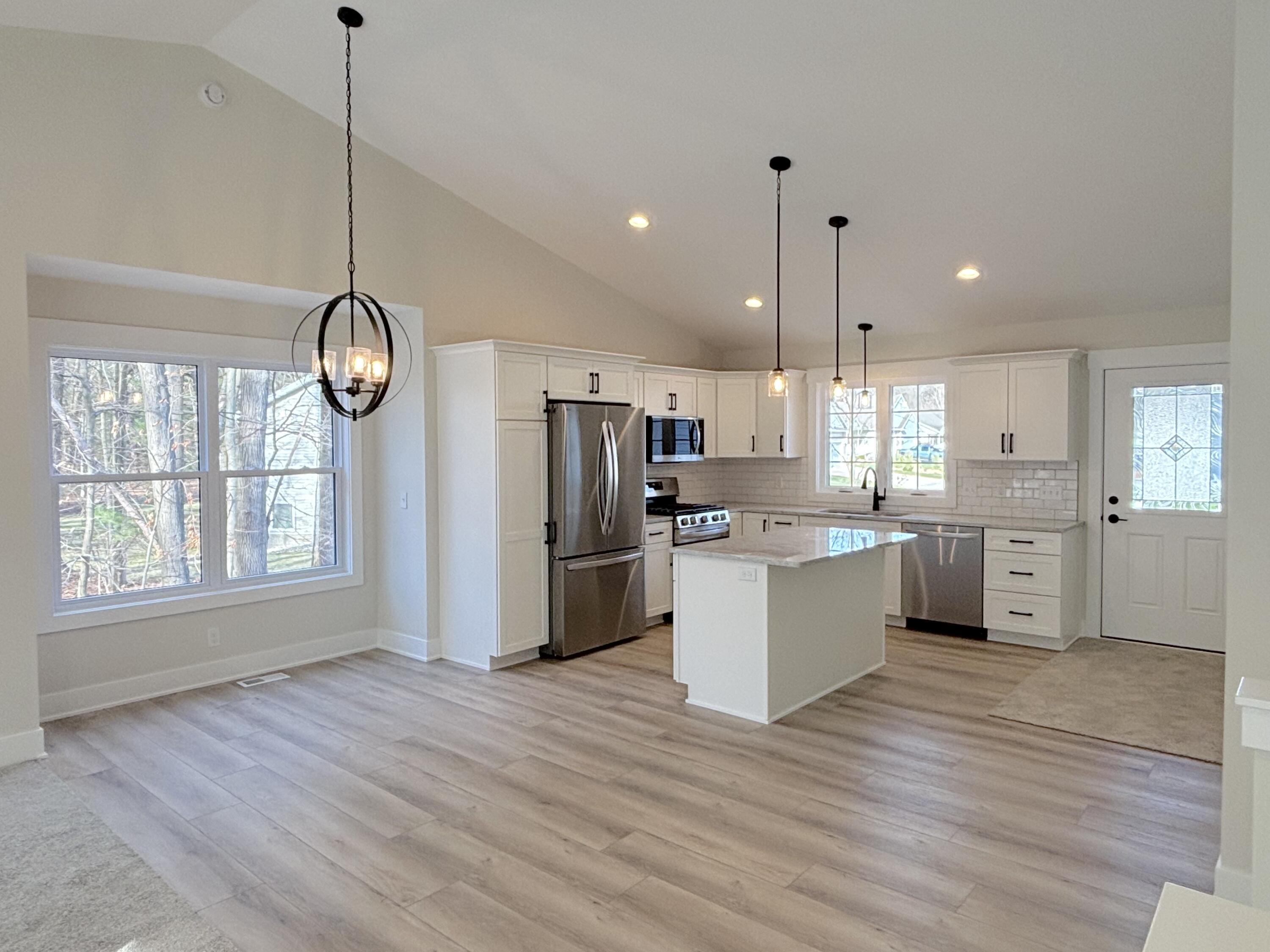 1515 West Addison Way Muskegon, MI 49445 - Photo 9 of 79 IMG_7176