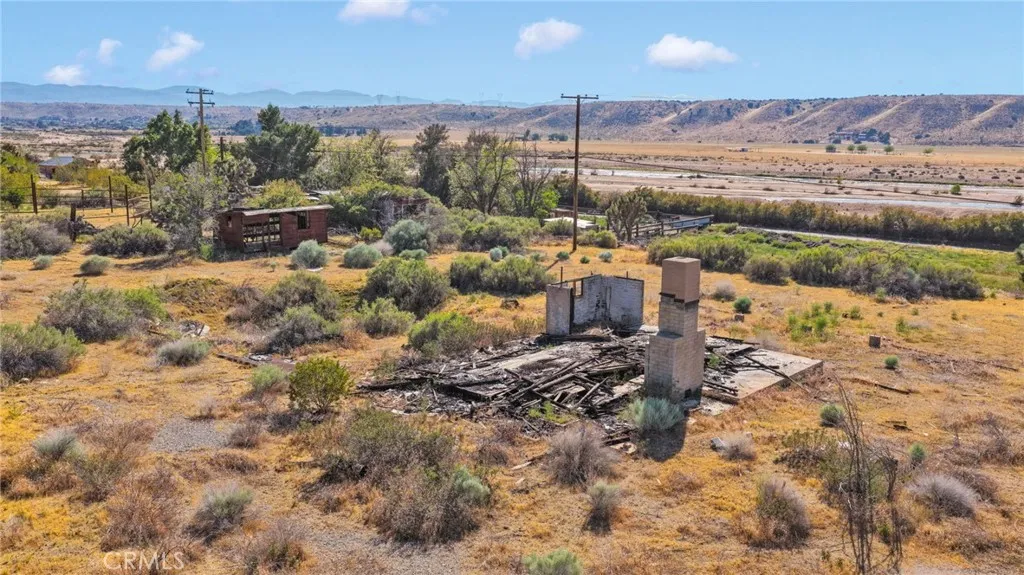 1 Lamprey Road Apple Valley, CA 92308 - Photo 5 of 9 a view of a city