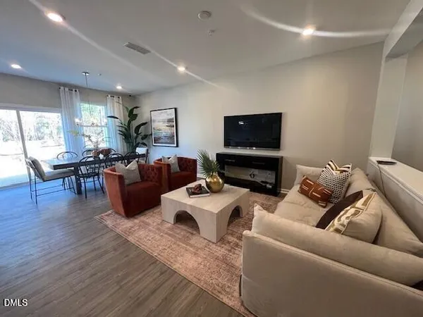 $2,700 | 103 Golden Gate Lane, Chapel Hill, NC 27516