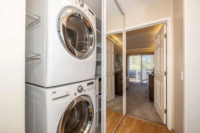 $649,000 | 4008 Farm Hill Boulevard, Unit 102, Redwood City, CA 94061